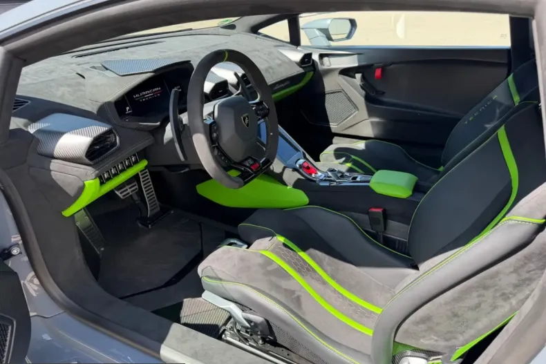 Lamborghini Huracán din 2025 cu 7.350 km - oferta LAM241060 - foto 14