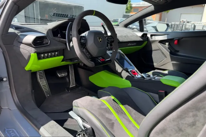 Lamborghini Huracán din 2025 cu 7.350 km - oferta LAM241060 - foto 15