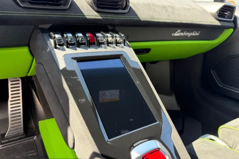 Lamborghini Huracán din 2025 cu 7.350 km - oferta LAM241060 - foto 18