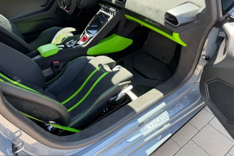 Lamborghini Huracán din 2025 cu 7.350 km - oferta LAM241060 - foto 20