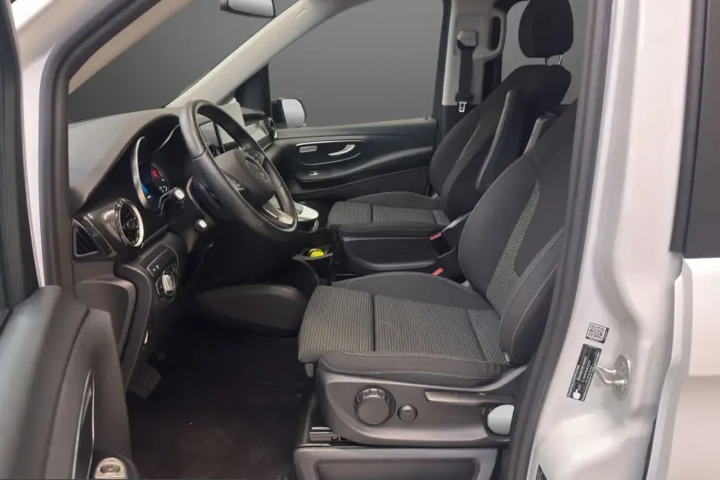 Mercedes-Benz EQV (Clasa V) din 2024 cu 11.387 km - oferta MER241063 - foto 7