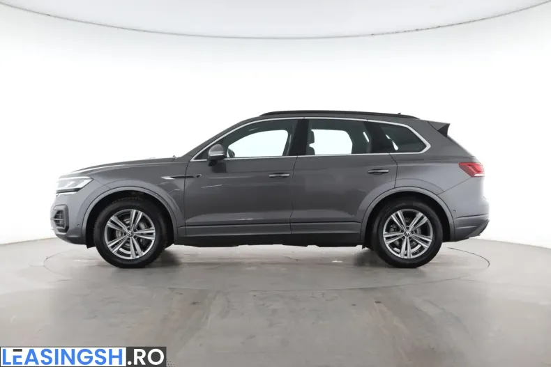 Volkswagen Touareg din 2023 cu 61.554 km - oferta VOL241066 - foto 2