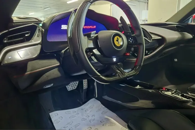 Ferrari SF90 din 2022 cu 3.800 km - oferta FER241068 - foto 7