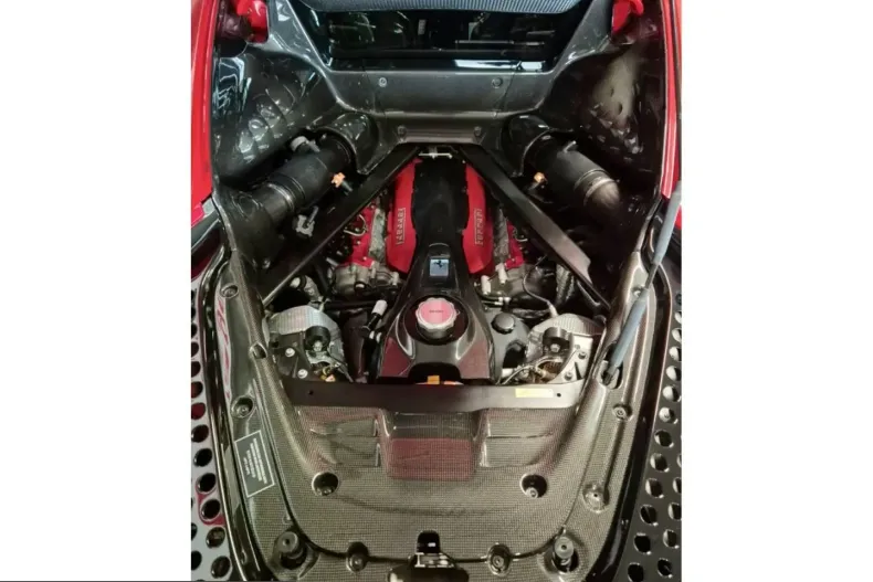 Ferrari SF90 din 2022 cu 3.800 km - oferta FER241068 - foto 18