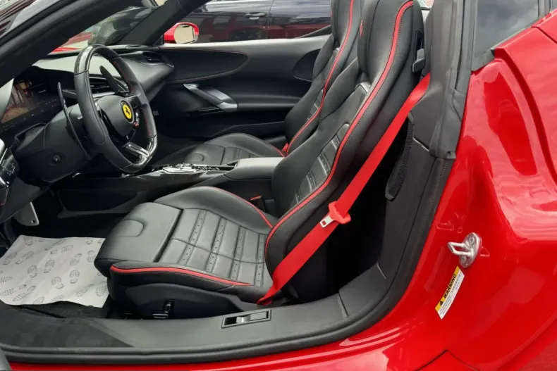 Ferrari SF90 din 2023 cu 2.990 km - oferta FER241071 - foto 12