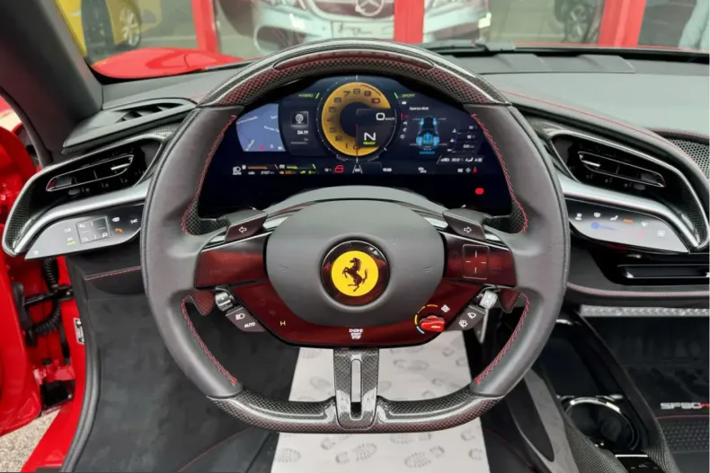 Ferrari SF90 din 2023 cu 2.990 km - oferta FER241071 - foto 15