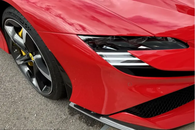 Ferrari SF90 din 2023 cu 2.990 km - oferta FER241071 - foto 25