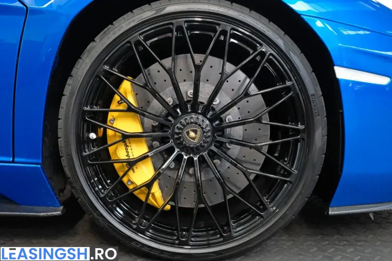 Lamborghini Aventador din 2023 cu 4.886 km - oferta LAM241074 - foto 26
