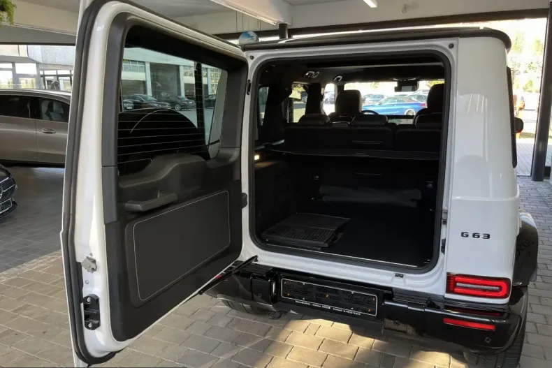 Mercedes-Benz G 63 AMG (Clasa G) din 2023 cu 31.042 km - oferta MER241077 - foto 14