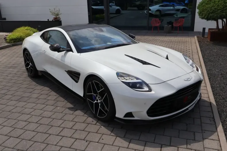 Aston Martin Vanquish din 2024 cu 12.500 km - oferta AST241079 - foto 41