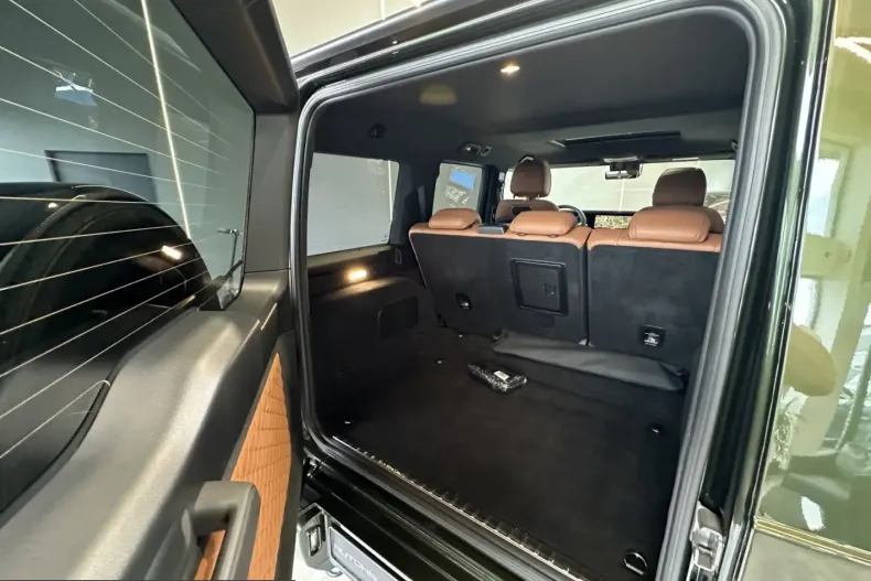 Mercedes-Benz G 63 AMG (Clasa G) din 2023 cu 64.500 km - oferta MER241083 - foto 28