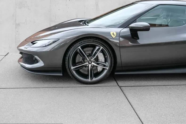 Ferrari 296 GTB din 2024 cu 5.151 km - oferta FER241085 - foto 10