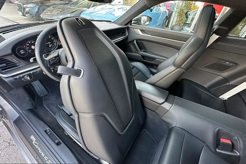 Porsche 911 din 2023 cu 18.750 km - oferta POR241092 - foto 29