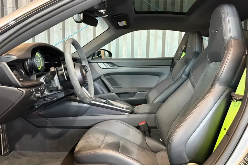 Porsche 992 din 2024 cu 9.750 km - oferta POR241096 - foto 14