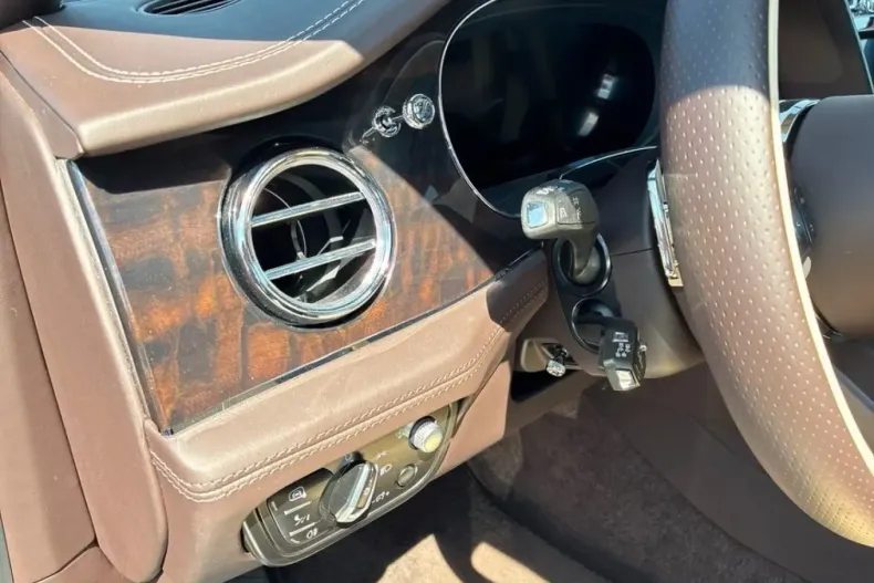 Bentley Bentayga din 2022 cu 69.999 km - oferta BEN241099 - foto 34