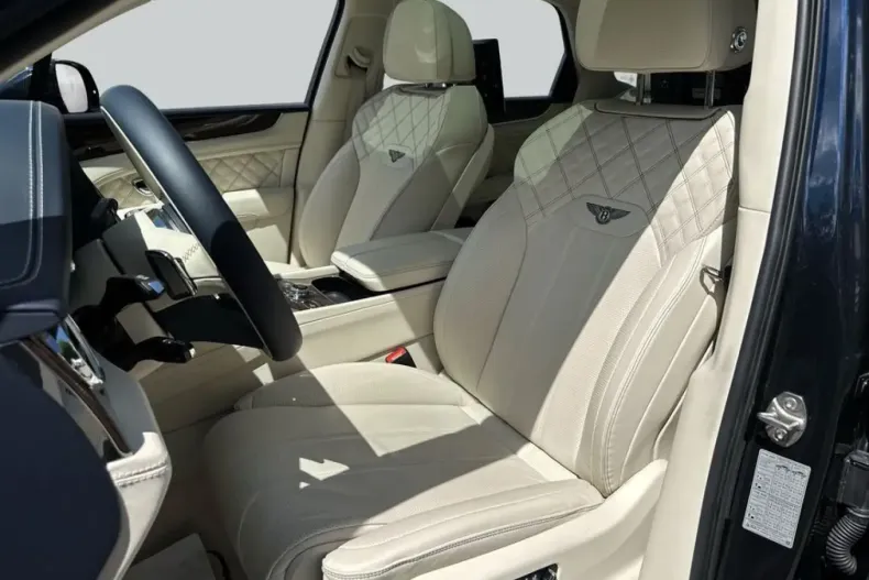 Bentley Bentayga din 2022 cu 23.963 km - oferta BEN241100 - foto 12