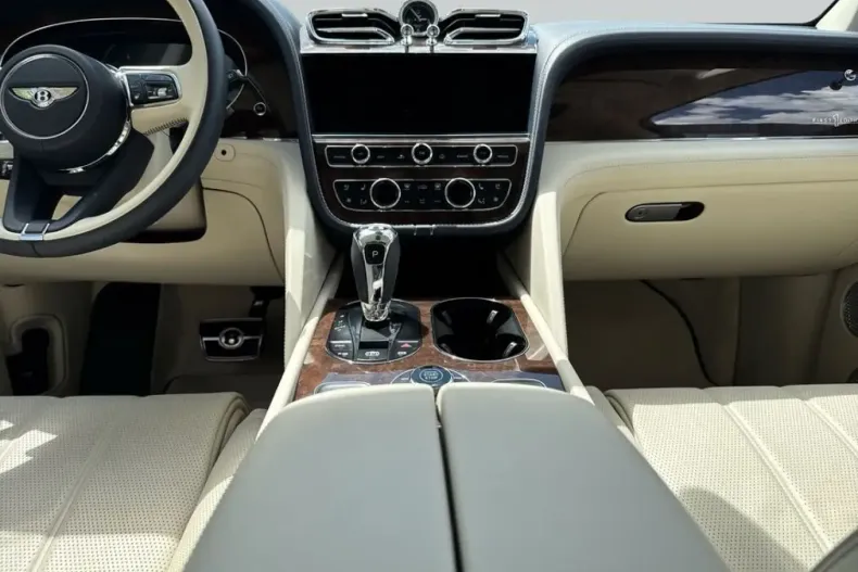 Bentley Bentayga din 2022 cu 23.963 km - oferta BEN241100 - foto 15