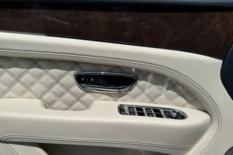Bentley Bentayga din 2022 cu 23.963 km - oferta BEN241100 - foto 19