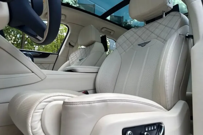 Bentley Bentayga din 2022 cu 23.963 km - oferta BEN241100 - foto 24