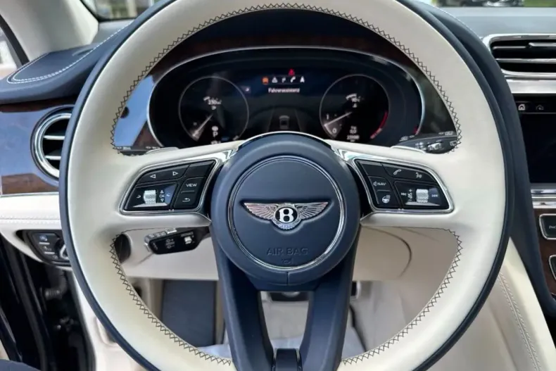 Bentley Bentayga din 2022 cu 23.963 km - oferta BEN241100 - foto 29