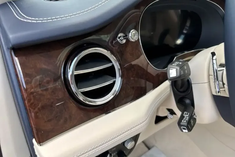 Bentley Bentayga din 2022 cu 23.963 km - oferta BEN241100 - foto 31