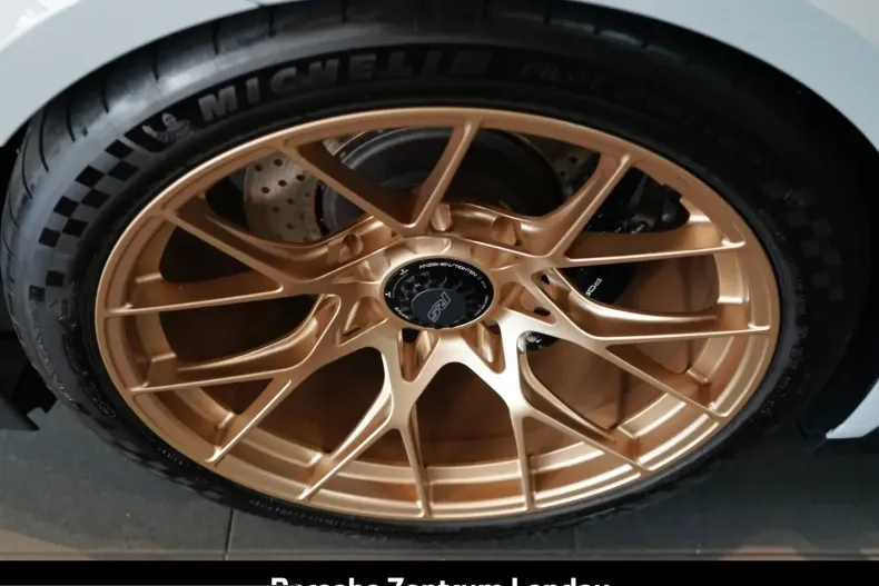 Porsche 992 din 2025 cu 4.750 km - oferta POR241105 - foto 35