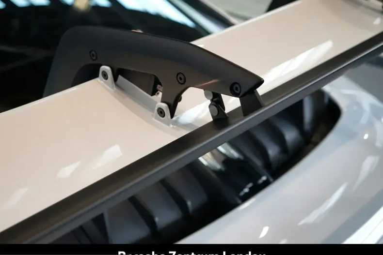 Porsche 992 din 2025 cu 4.750 km - oferta POR241105 - foto 45