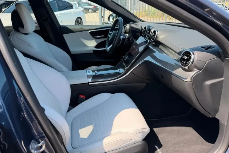 Mercedes-Benz C 200 (Clasa C) din 2023 cu 40.867 km - oferta MER241109 - foto 11