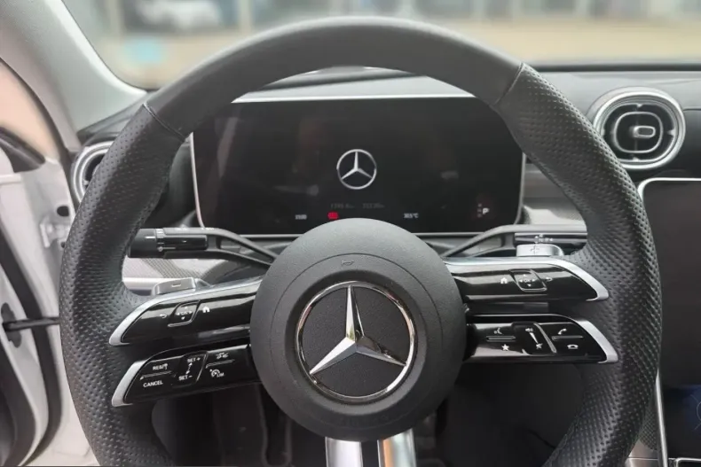 Mercedes-Benz C 200 (Clasa C) din 2024 cu 28.000 km - oferta MER241112 - foto 8