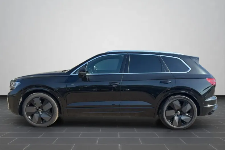Volkswagen Touareg din 2023 cu 76.600 km - oferta VOL241115 - foto 2