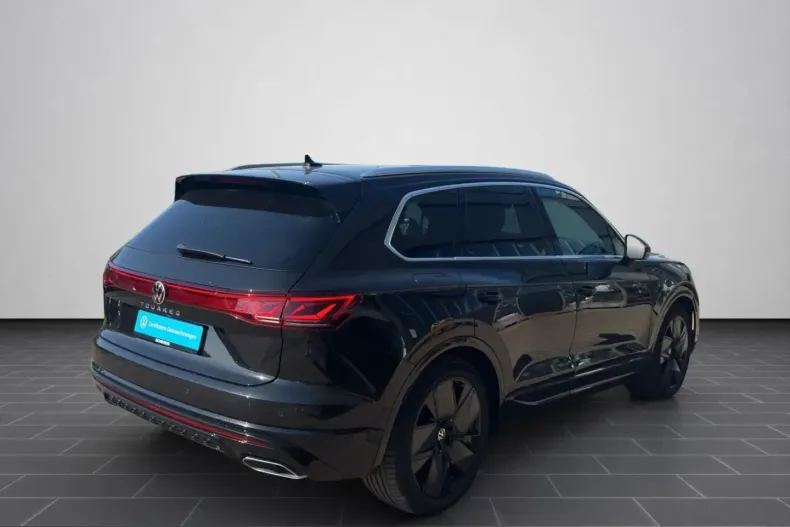 Volkswagen Touareg din 2023 cu 76.600 km - oferta VOL241115 - foto 3