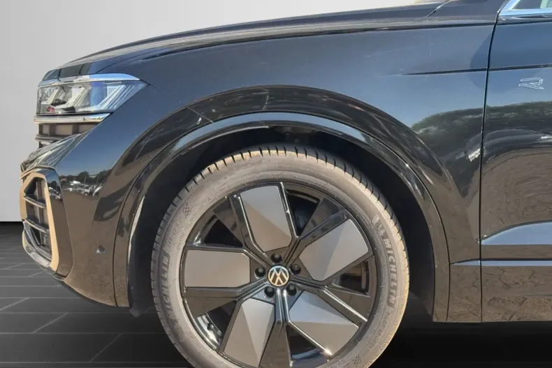 Volkswagen Touareg din 2023 cu 76.600 km - oferta VOL241115 - foto 7