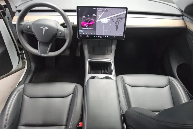 Tesla Model Y din 2023 cu 135.875 km - oferta TES241117 - foto 5