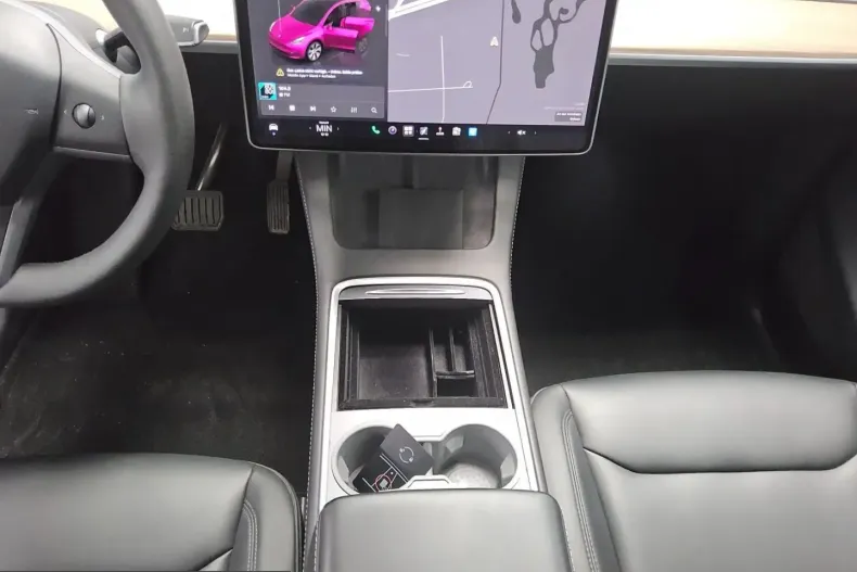 Tesla Model Y din 2023 cu 135.875 km - oferta TES241117 - foto 6