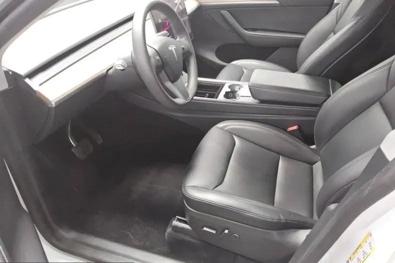 Tesla Model Y din 2023 cu 135.875 km - oferta TES241117 - foto 8