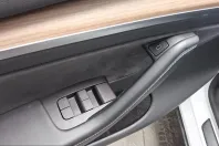 Tesla Model Y din 2023 cu 135.875 km - oferta TES241117 - foto 9
