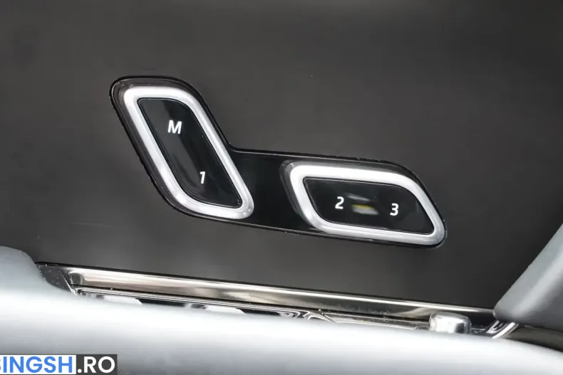 Land Rover Range Rover din 2023 cu 54.100 km - oferta LAN241133 - foto 34