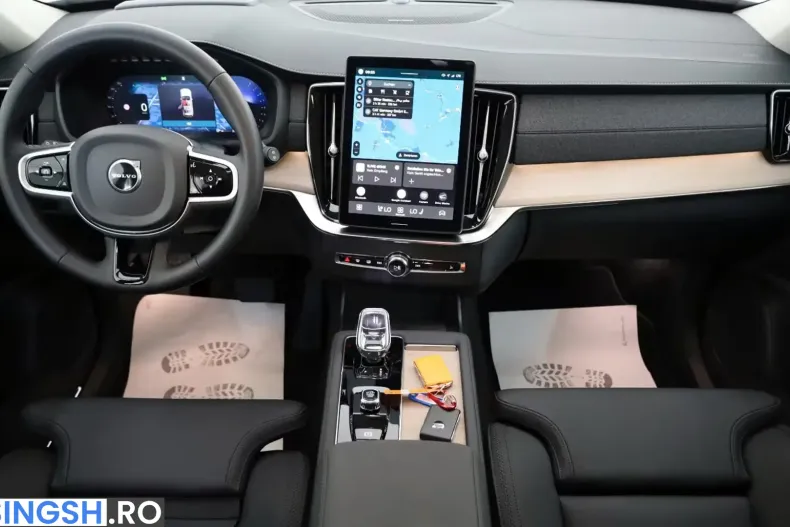 Volvo XC90 din 2025 cu 13.179 km - oferta VOL241146 - foto 13