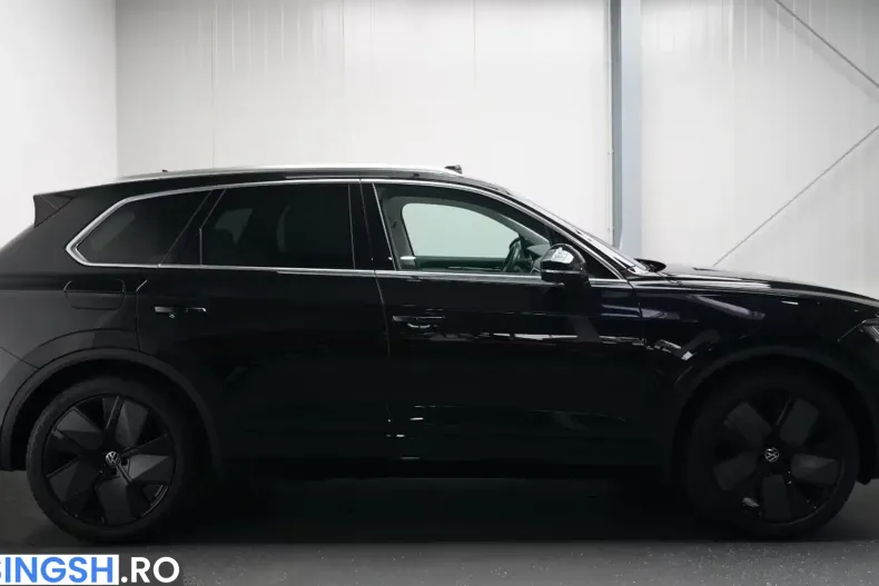 Volkswagen Touareg din 2023 cu 79.900 km - oferta VOL241152 - foto 4