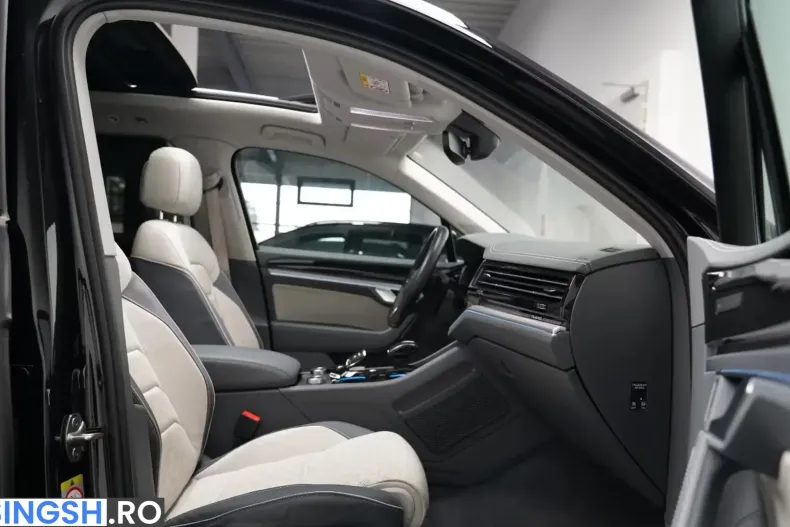 Volkswagen Touareg din 2023 cu 79.900 km - oferta VOL241152 - foto 19