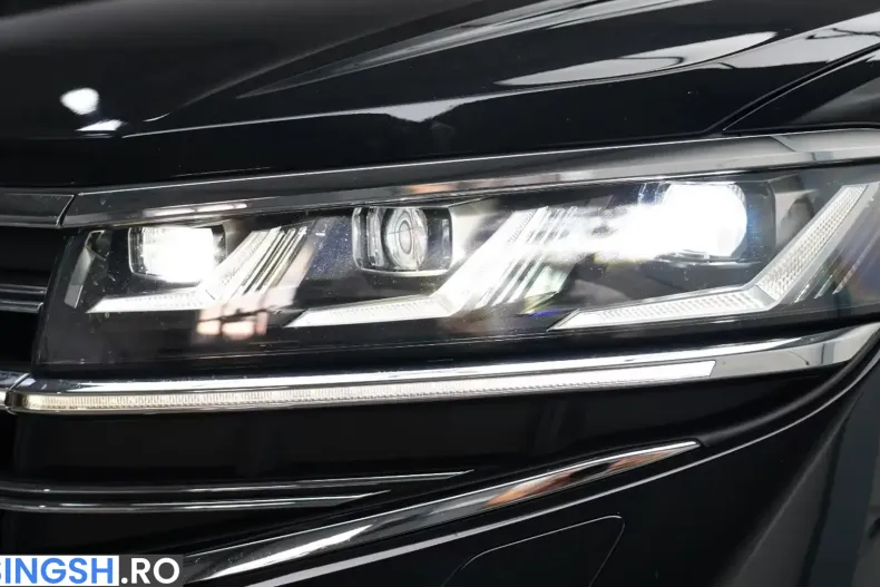 Volkswagen Touareg din 2023 cu 79.900 km - oferta VOL241152 - foto 39