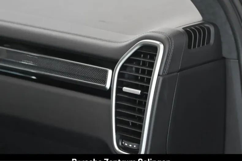 Porsche Cayenne din 2023 cu 45.911 km - oferta POR241174 - foto 23