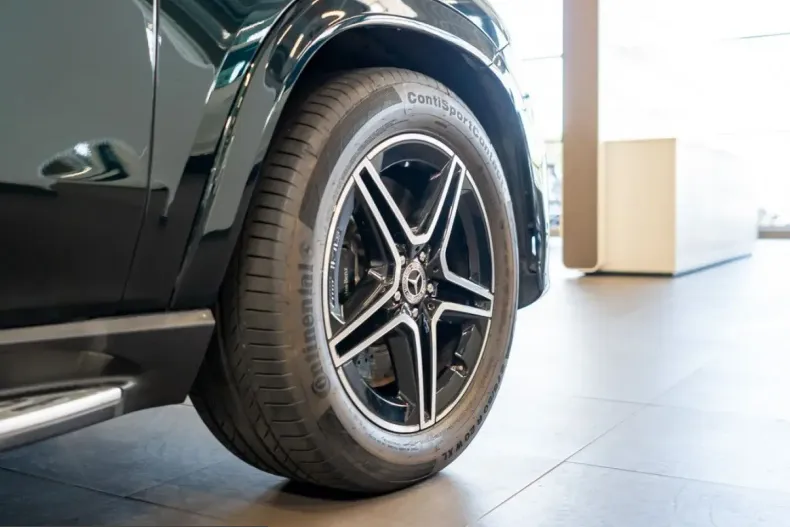 Mercedes-Benz GLE 400 (Clasa GLE) din 2024 cu 22.286 km - oferta MER241175 - foto 6
