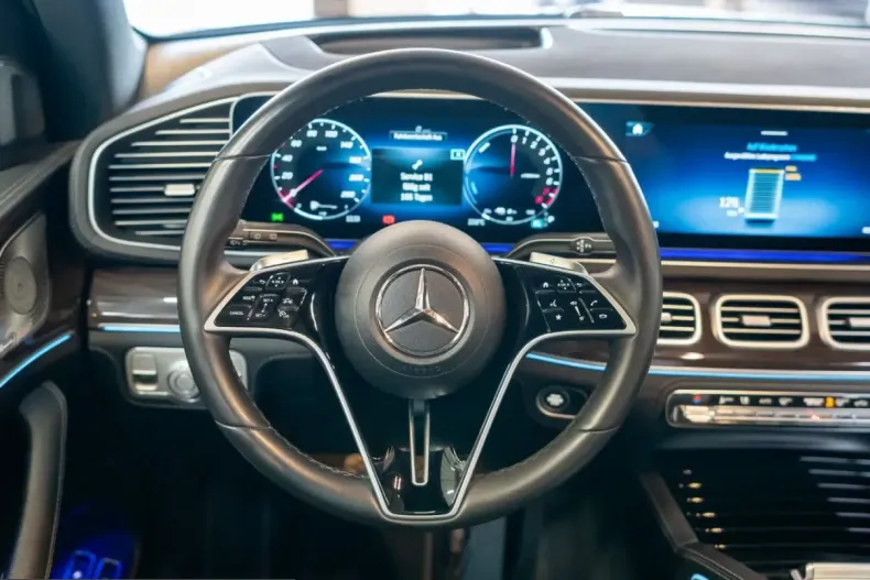 Mercedes-Benz GLE 400 (Clasa GLE) din 2024 cu 22.286 km - oferta MER241175 - foto 8
