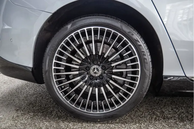 Mercedes-Benz EQS (Clasa S) din 2024 cu 45.340 km - oferta MER241181 - foto 6