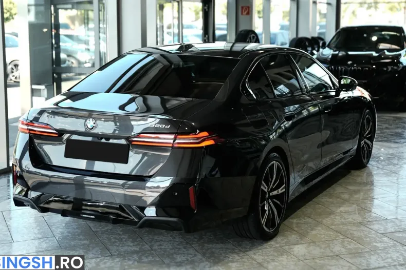 BMW 520 (Seria 5) din 2025 cu 4.431 km - oferta BMW241183 - foto 5