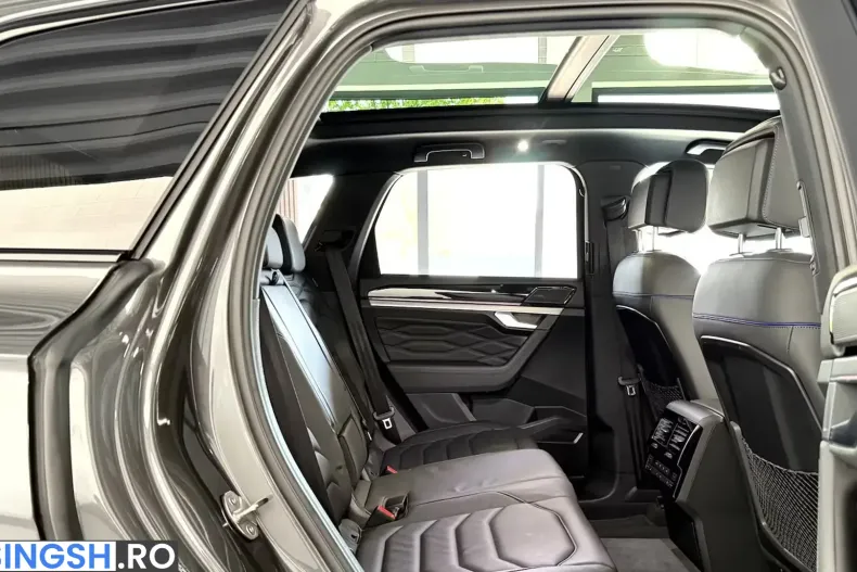Volkswagen Touareg din 2022 cu 81.234 km - oferta VOL241201 - foto 14