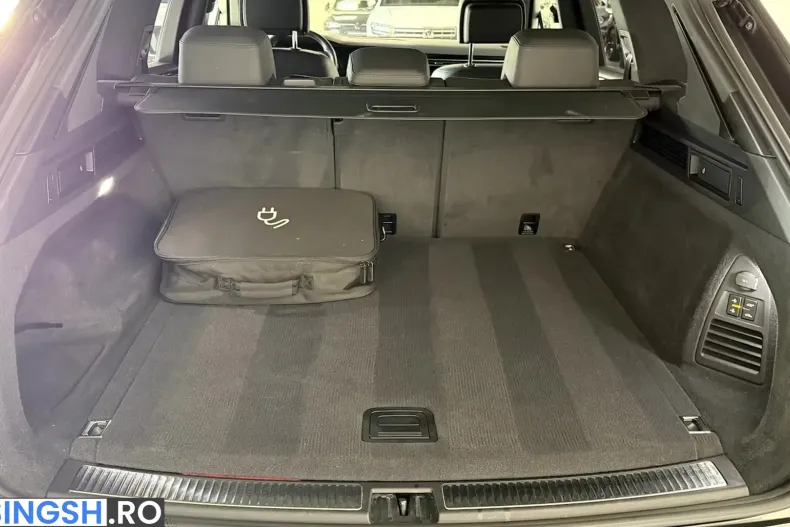 Volkswagen Touareg din 2022 cu 81.234 km - oferta VOL241201 - foto 20