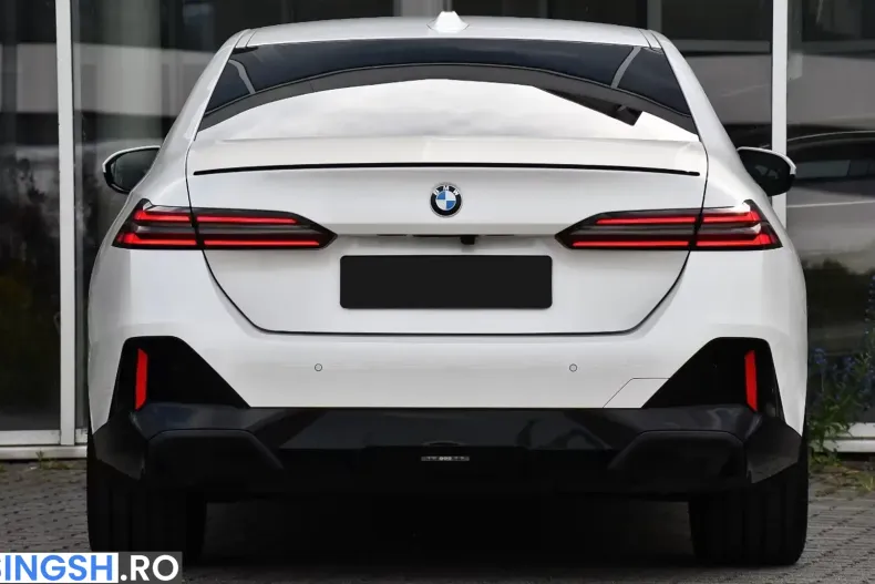 BMW 520 (Seria 5) din 2025 cu 18.533 km - oferta BMW241246 - foto 8