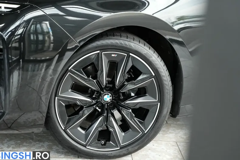 BMW 740 (Seria 7) din 2025 cu 23.848 km - oferta BMW241260 - foto 27
